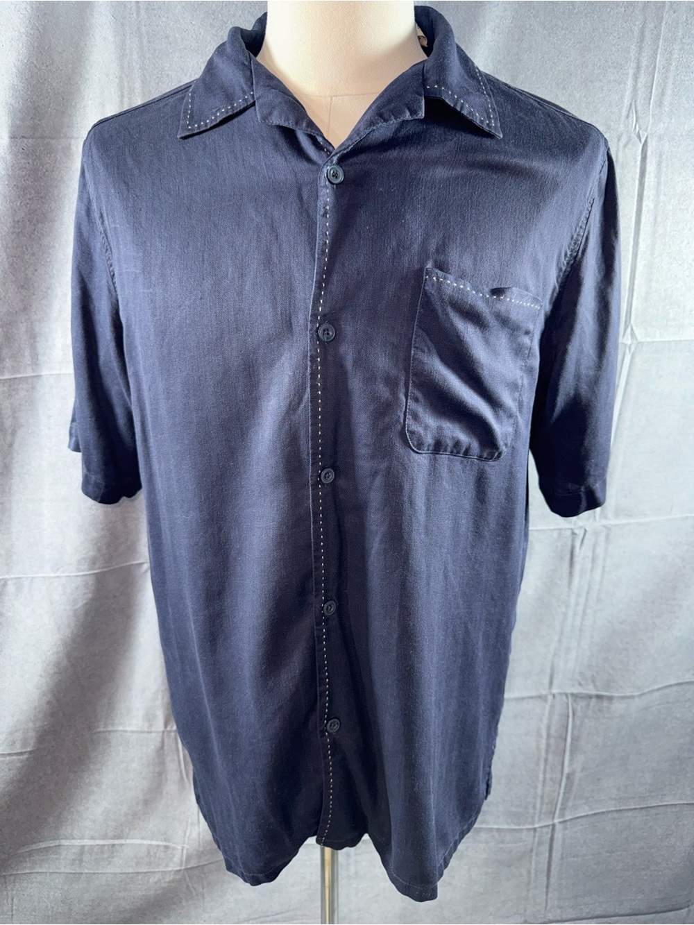 2957-Vintage Silk Men's Casual Short-Sleeve Button-Down Shirt in Navy